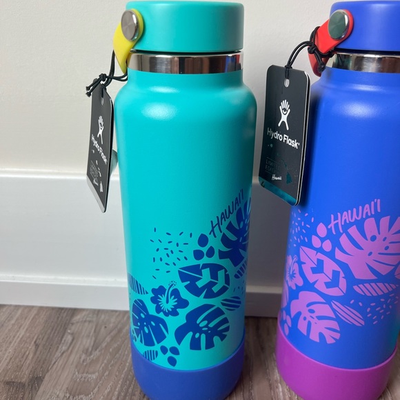 Hydro Flask Limited Edition Hawaii 40 oz Wide Mouth & Boot Water Bottle - Picture 2 of 5